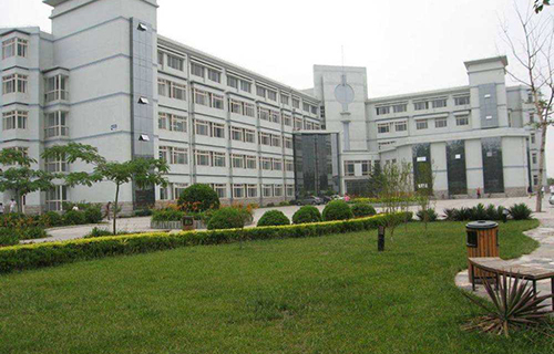 贵阳市清镇市百花湖中学