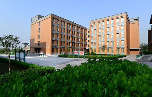 邱北县锦屏镇中学