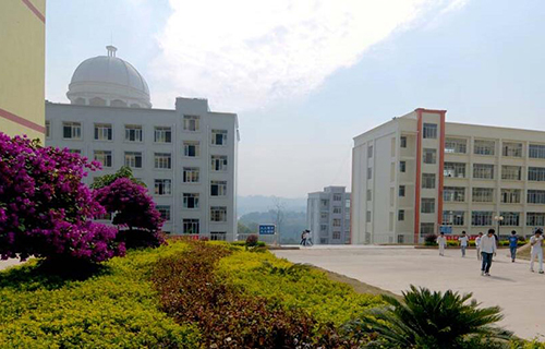 个旧市育星学校